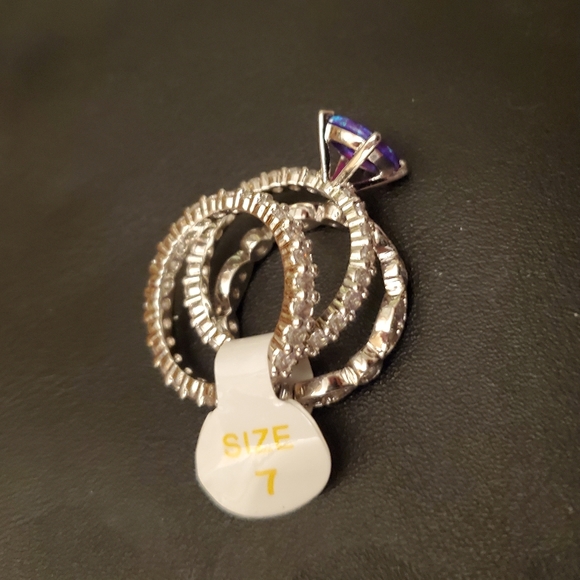 NWT Opal Triple Ring Set - Picture 4 of 4